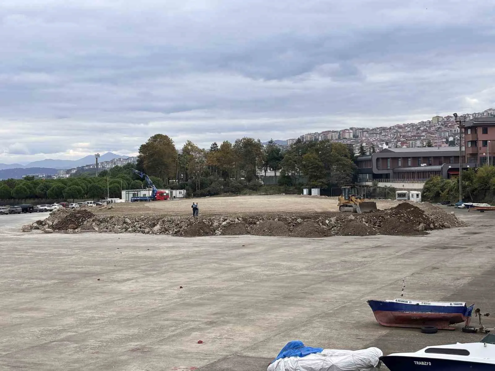 Trabzon'da yeni havalimanı projesi için sondaj ve dolgu başladı