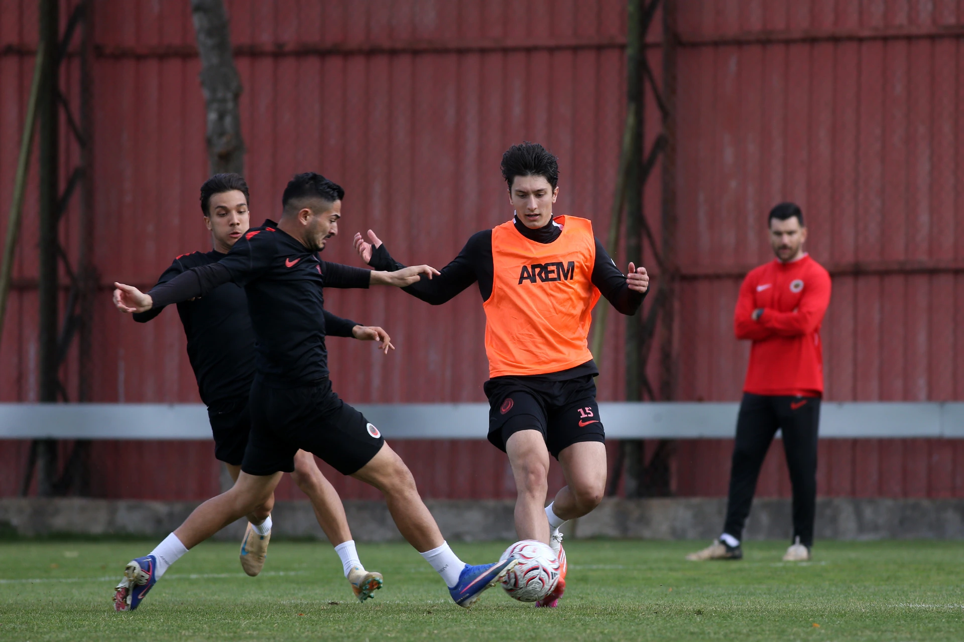 Galatasaray Maçı Hazırlıkları Çift Antrenmanla Başladı