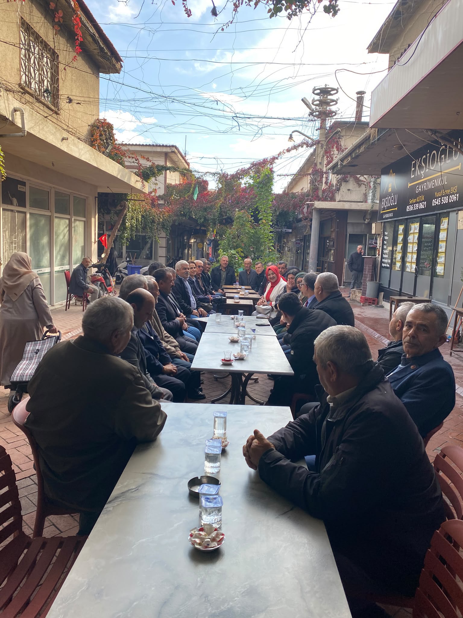 Soma kaymakamindan muhtarlar dernegine temas