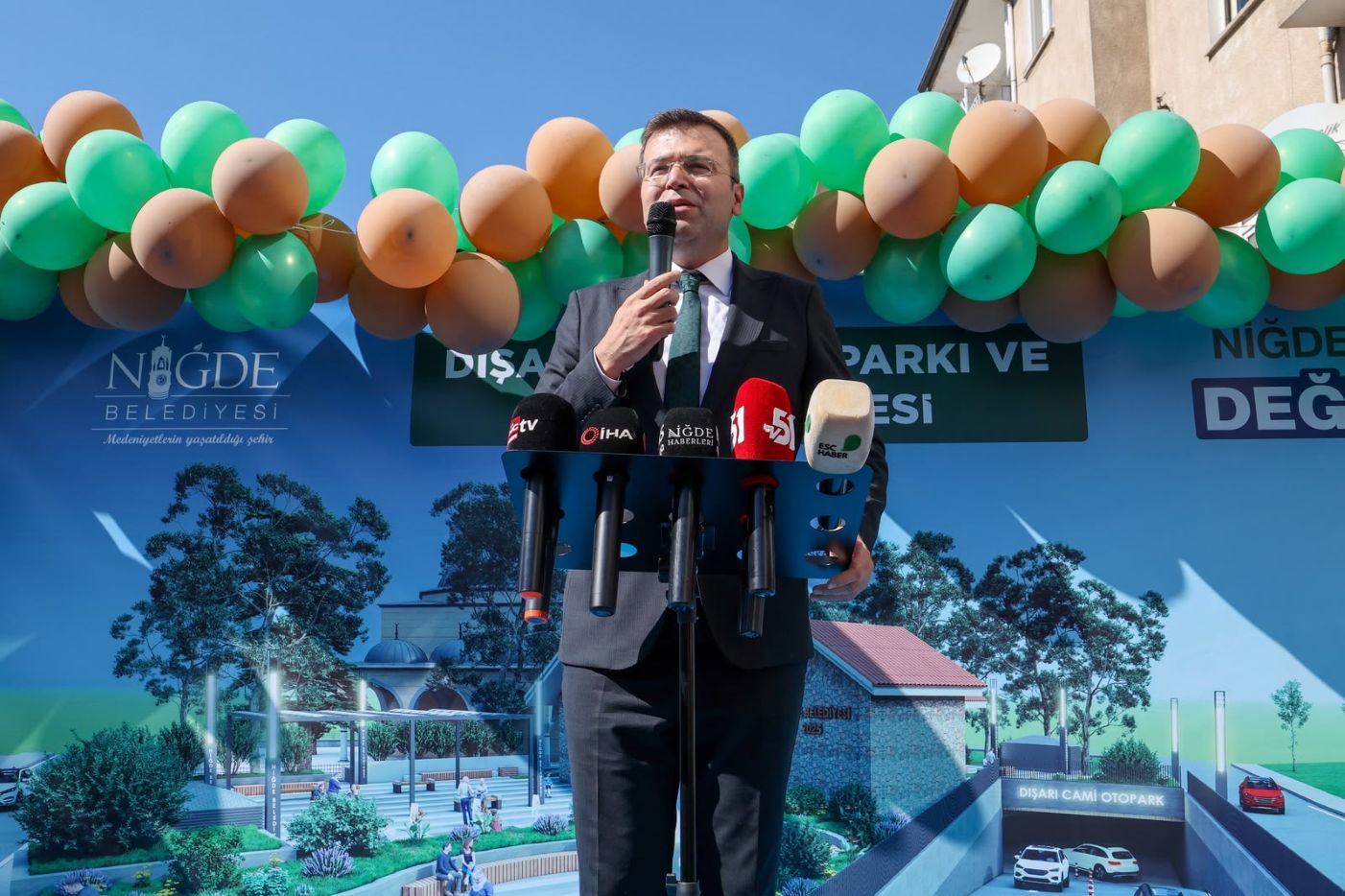 Valimiz Sayın Nedim AKMEŞE Dışarı Cami Otoparkı ve Peyzaj Projesi Temel Atma Töreni’ne Katıldı