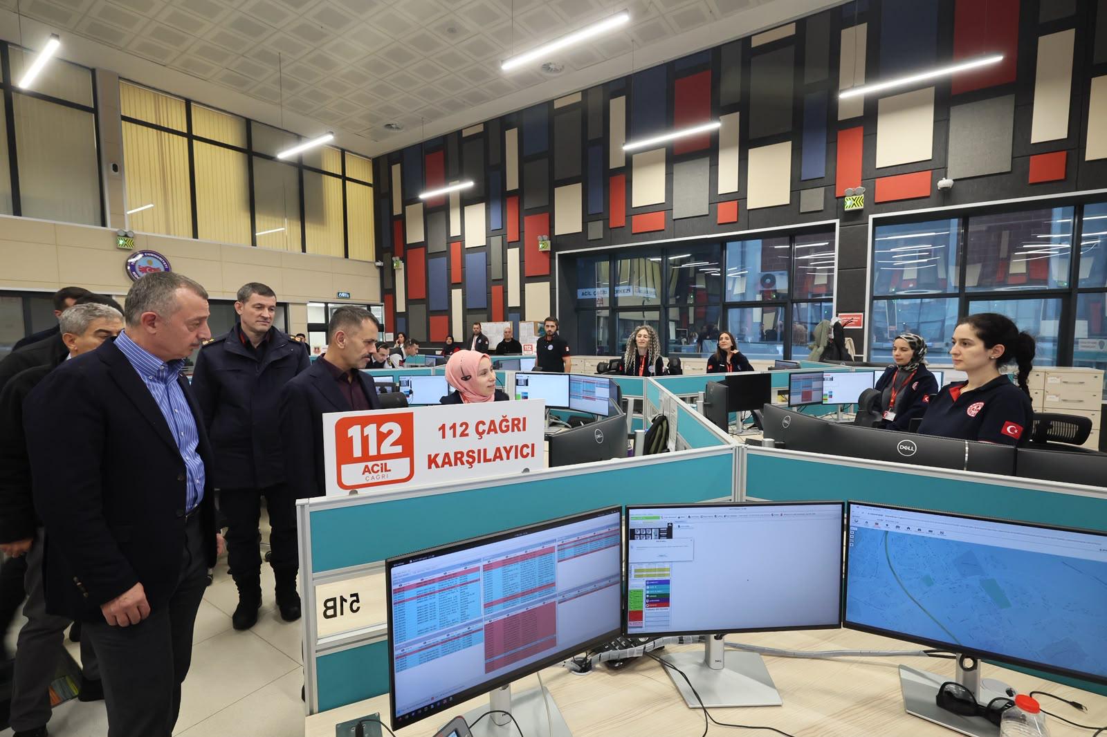 Vali Aktaş ve Başkan Büyüyakın’tan 112 Acil Çağrı Merkezi ve Afet Yardım Komisyonu’nda İnceleme