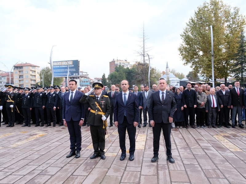 Turhal'da Cumhuriyet'in 103. yılı coşkuyla anılıyor