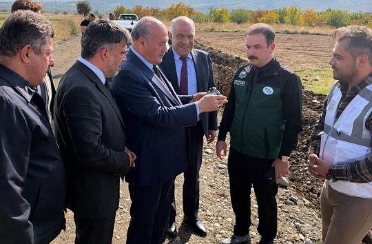 Erzincan'da arazi toplulaştırma projeleriyle çiftçinin maliyeti düşüyor