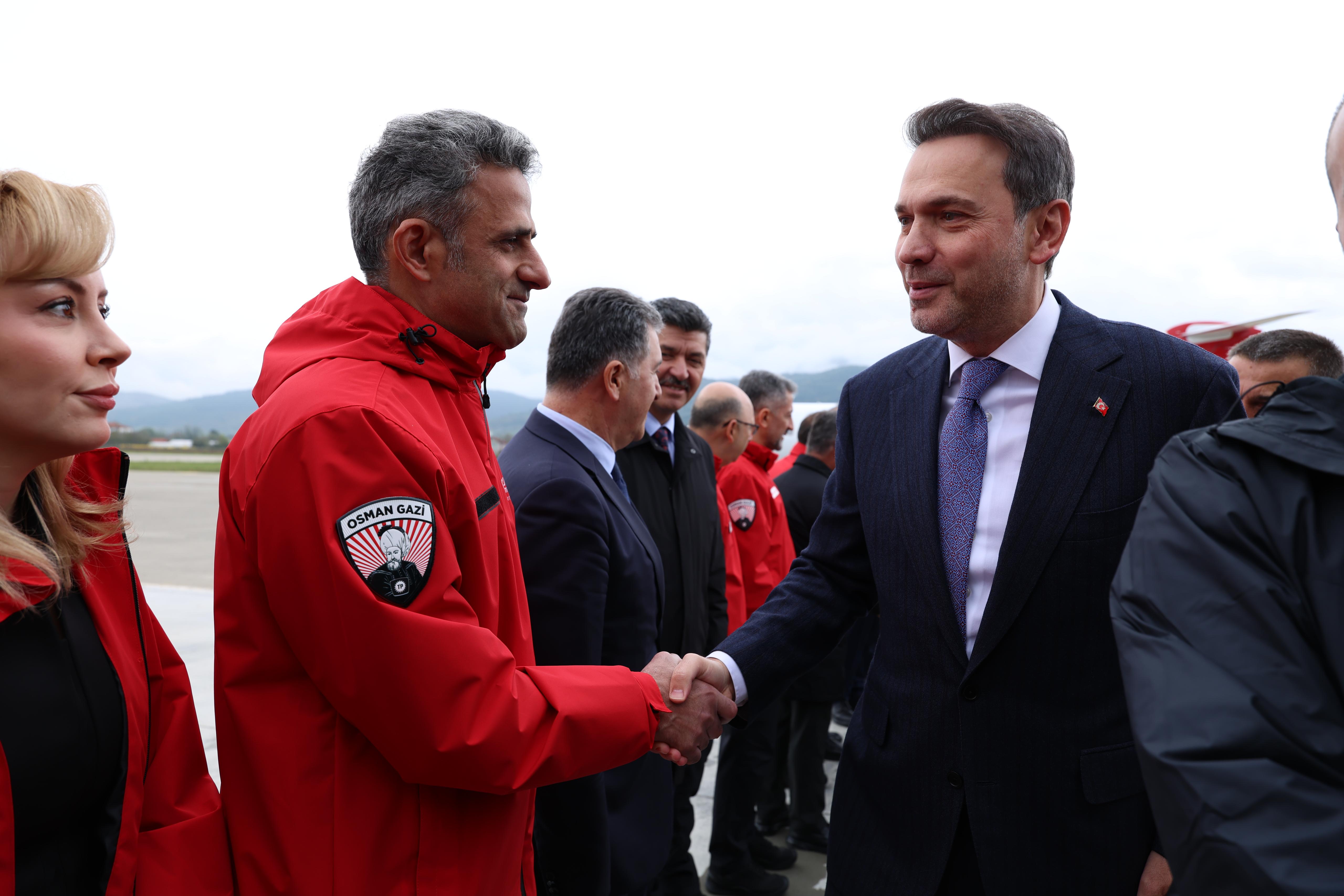 Enerji ve Tabii Kaynaklar Bakanı Alparslan Bayraktar, Osman Gazi’nin Uğurlama Programına Katılmak Üzere İlimizi Teşrif Etti